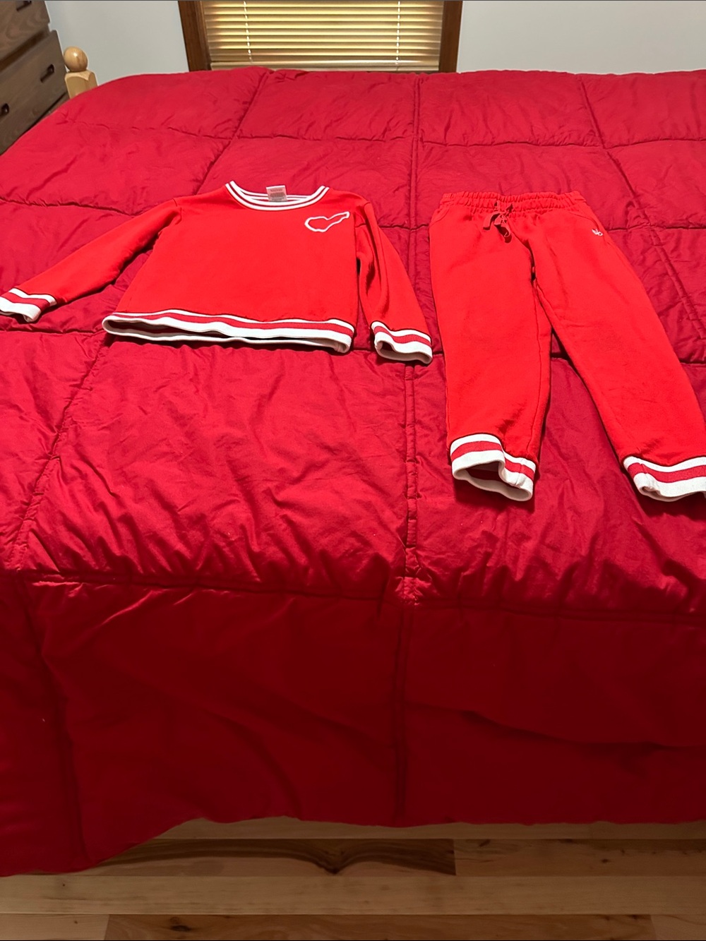 Birdie Bean kids red track suit size 5/6T